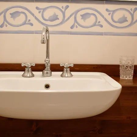 Orologio بيت ريفي